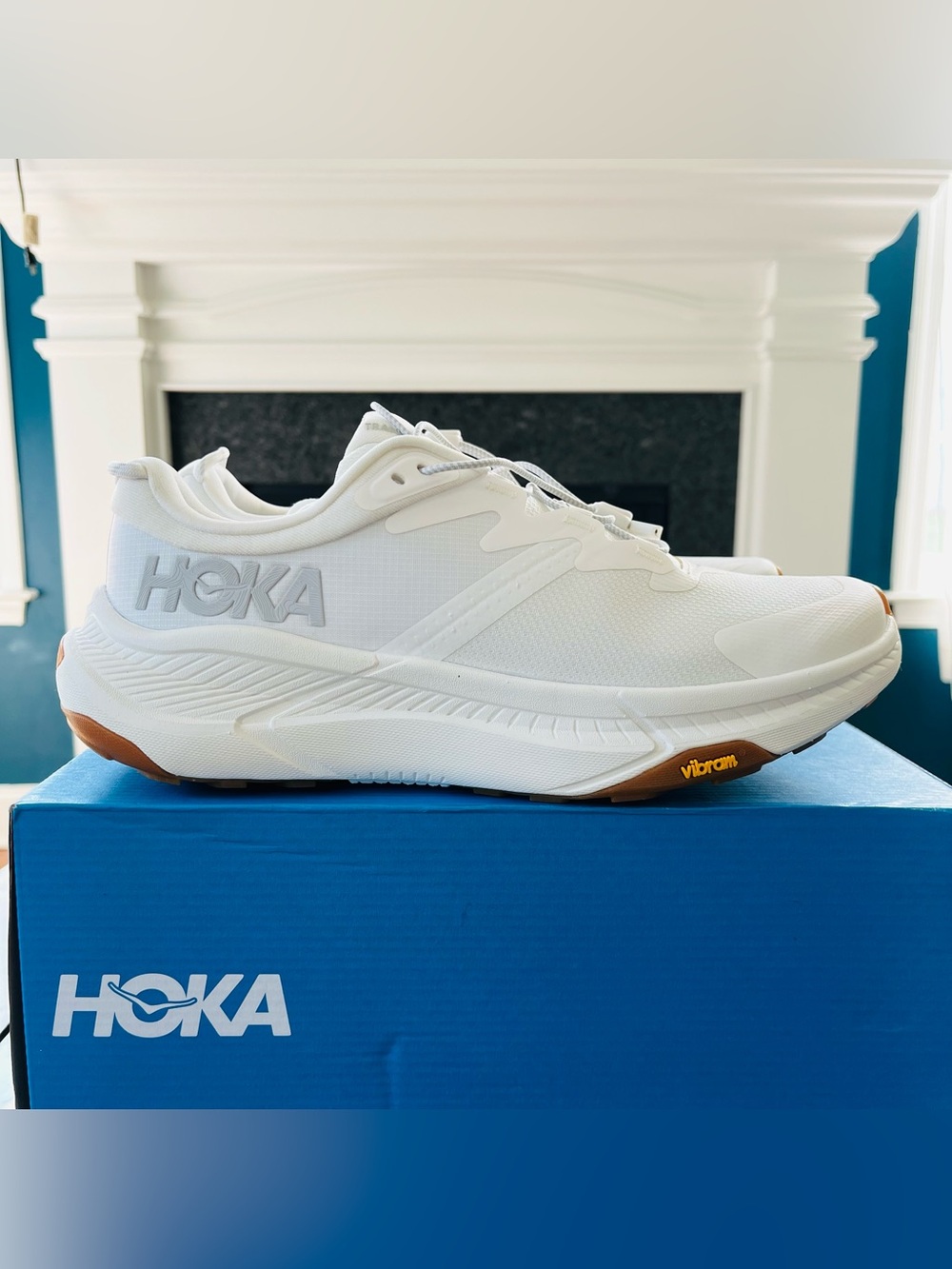 Sz 9.5 Hoka One One Women's Transport 1123154/WWH White